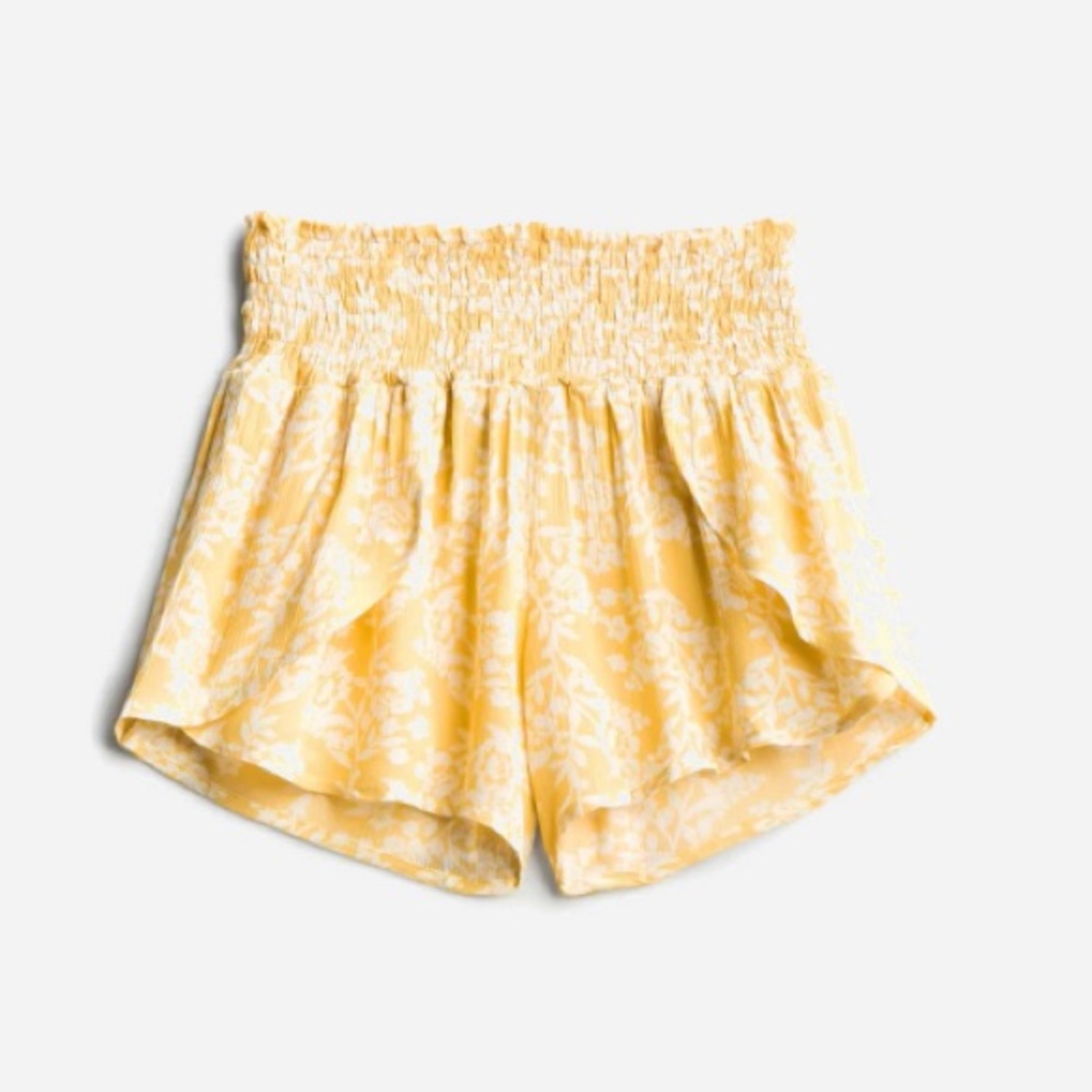 High slit flowy shorts